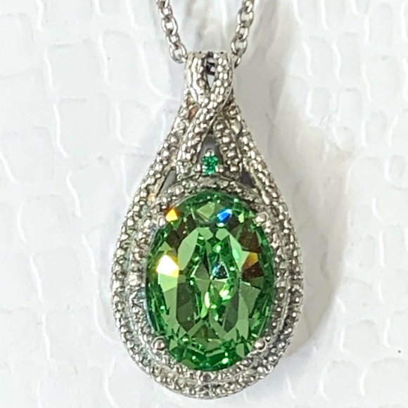 Signed STS 925 Sterling Silver Light Peridot Green Crystal Rhinestone Pendant - Picture 1 of 16